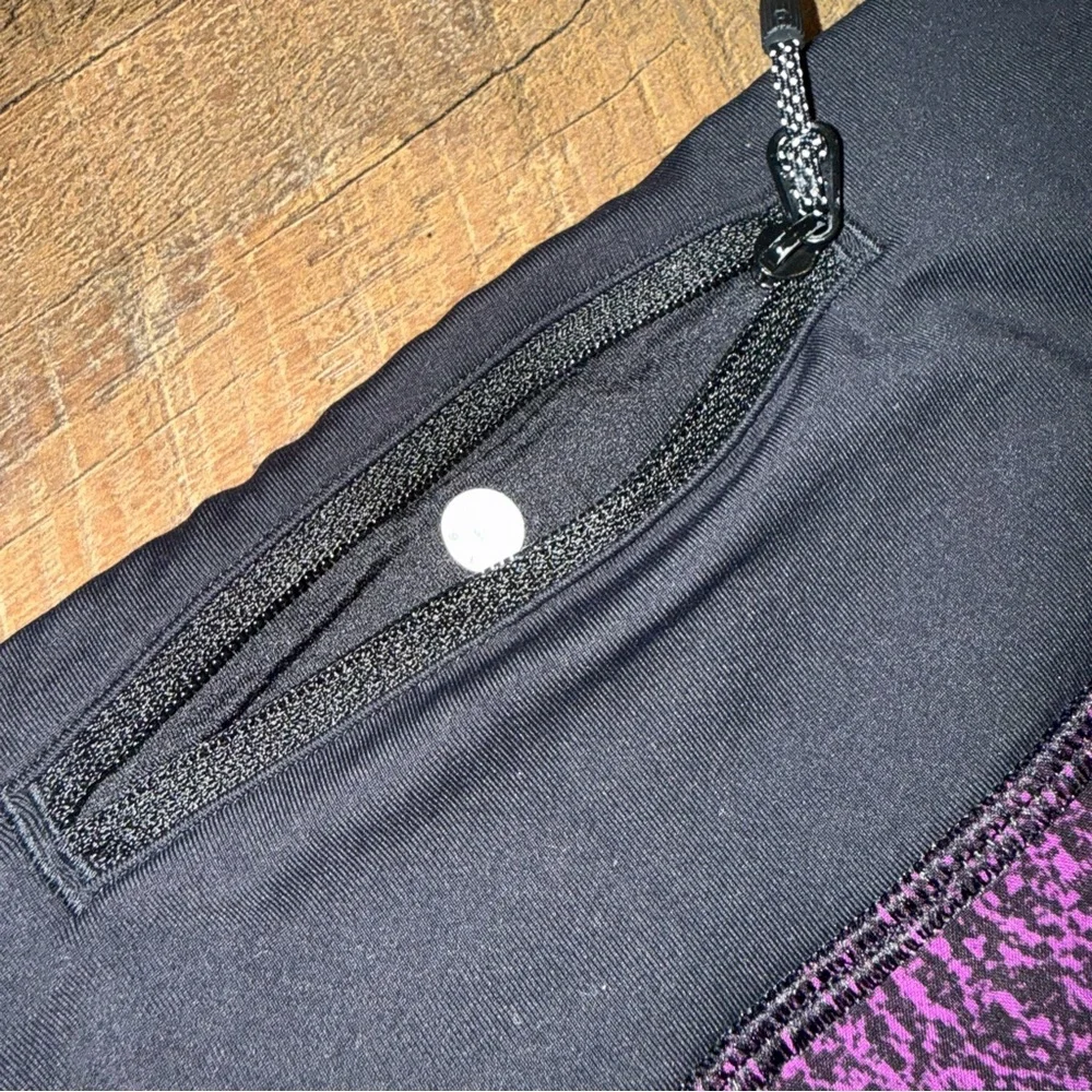 Lululemon Athletica Run Times Shorts in Circuit Aurora Black / Black 4”